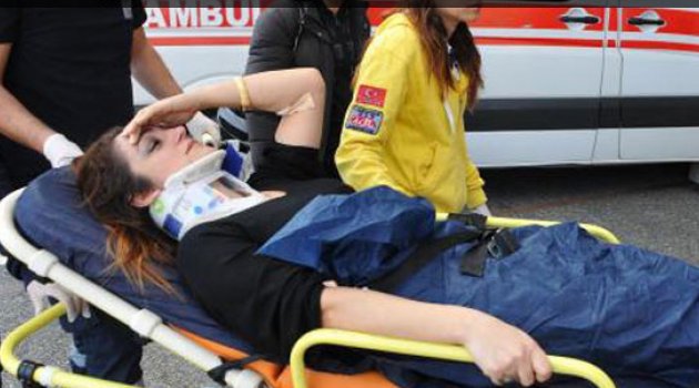 Kız öğrenci, kadın müdür yardımcısını hastanelik etti