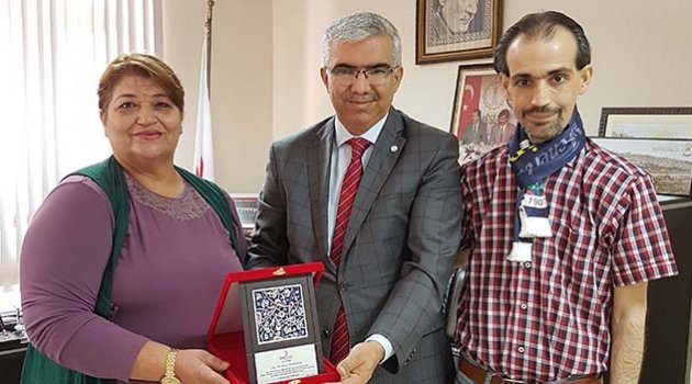 Kızılay’a 10 bin TL’lik gıda bağışı yaptı
