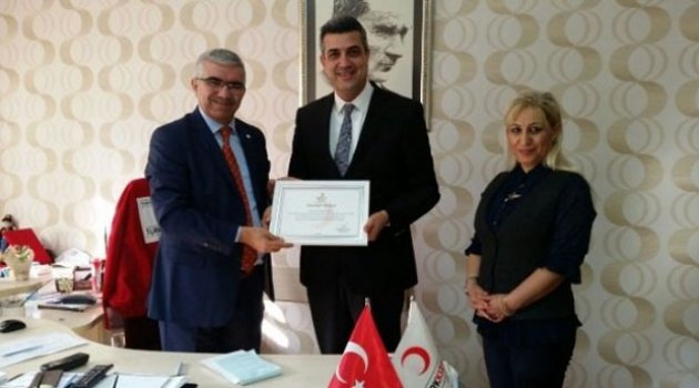 Kızılay’ın “Sevgi Bohçası Projesi”ne Destek