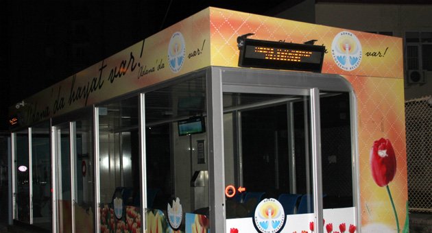 Klimalı duraklar evsizlerin evi oldu