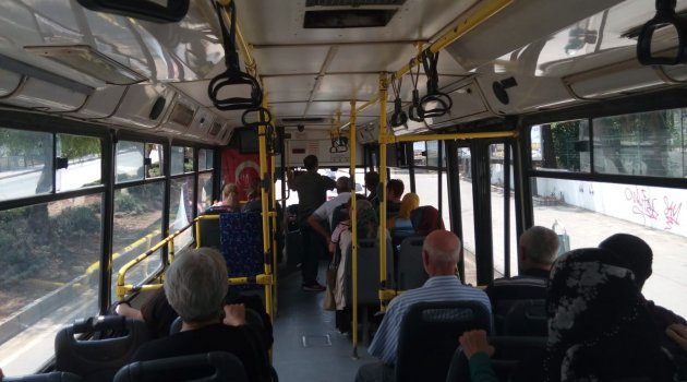 Klimasız belediye otobüsleri Adanalıları çileden çıkarıyor