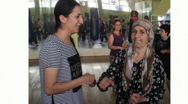 Koca şiddeti boksör yaptı
