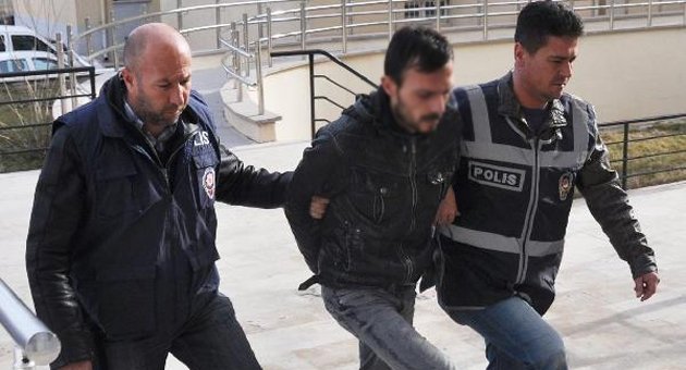 Komşuyu soyarken, kendi güvenlik kamerasına yakalandı