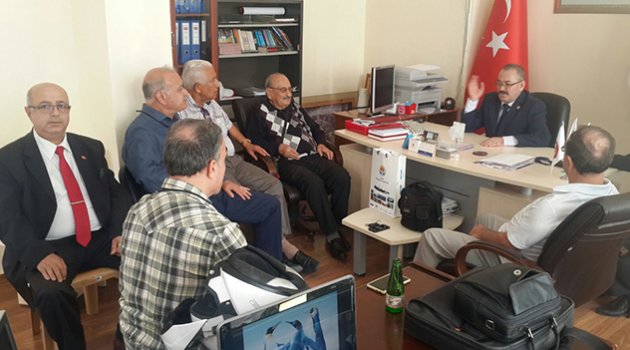 Komutanlar Ata’nın huzurunda