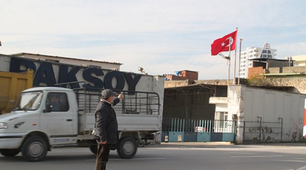 ‘Konsolosun ayıbını Vali Demirtaş örttü’