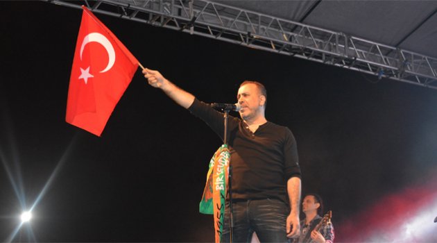 Kozan’ın kurtuluşunda Haluk Levent konseri