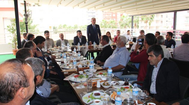 Kozan Öztok’u bağrına bastı