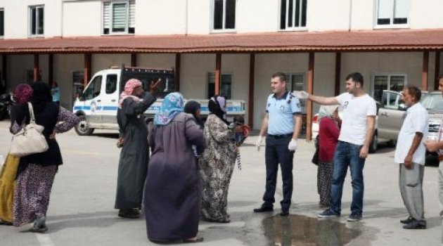 Kucaklarında Bebeklerle Dilenerek 3 Saatte 670 Lira Topladılar