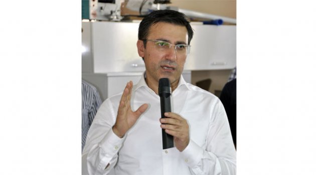 Küçükcan: "Türkiye dünyaya insanlık dersi veriyor"