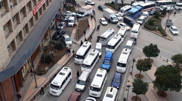 Küçüksaat'e yaya üst geçidi için imza kampanyası