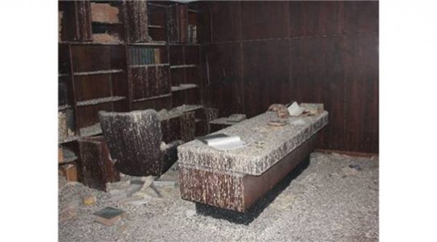 Kullanılmayan Tekstil Ofisinde 5 Tabanca Bulundu