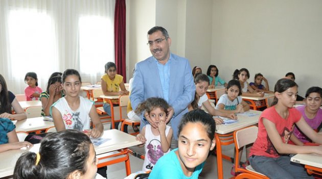 Kültür Evlerinde eğitime destek kursları başladı