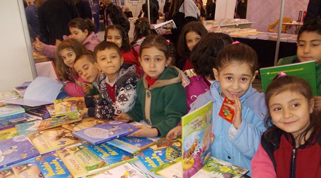 Kumbaraları boşaltın kitaplar sizi bekliyor