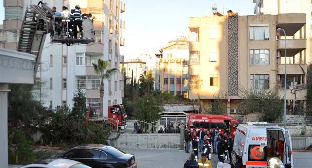 Lamba takarken 2. kattan düştü