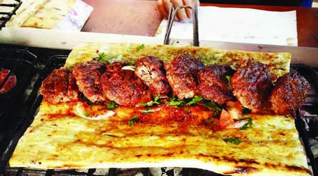 Lezzetin adı Köfteci Bomba
