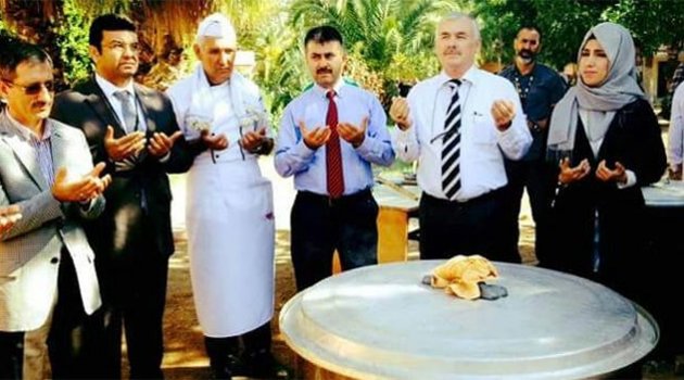 Lisede geleneksel aşure etkinliği