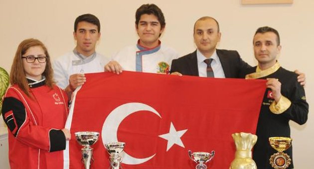 Liseli aşçı dünya dördüncüsü