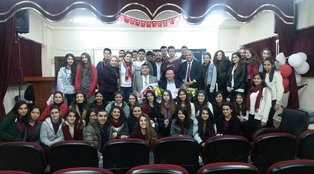 Liseli gençler, engelli bireylerle iletişim kurmayı öğreniyor