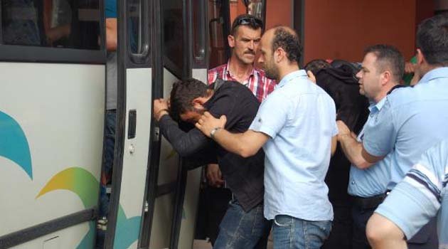 Liseli kıza tecavüz davasında 11 tutukludan 6'sı tahliye edildi