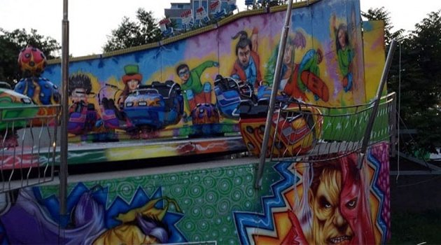 Lunaparkta dehşet: Emniyet kemeri kopan kız savruldu