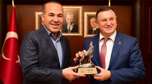 Lütfü Savaş'tan Başkan Sözlü'ye ziyaret