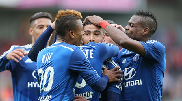 Lyon zireveye oturdu