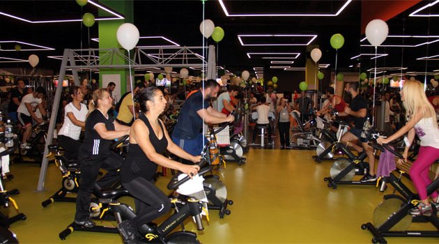 Mac Fit birinci yaşını sporla kutladı