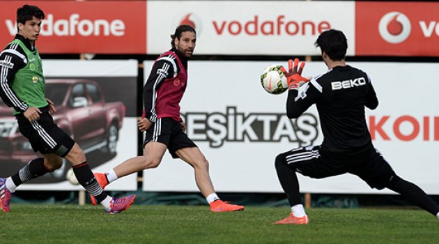 "Maçta vermiyorlar bari burada verin"