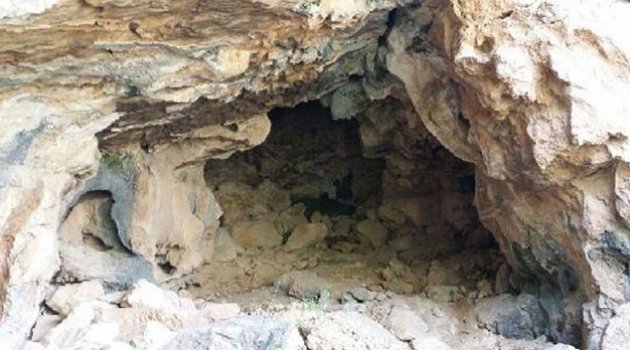 Mağarada PKK'ya ait mühimmat ele geçirildi