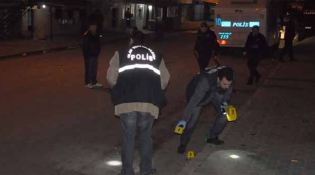 Mahalleli birbirine girdi