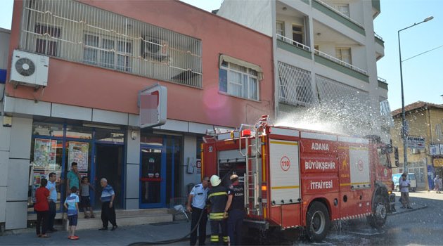 Markette çıkan yangın korkuttu