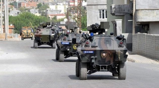 Mayınlı tuzak: 4 polis şehit
