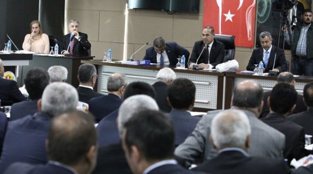 Meclis üyeleri belediyenin yeni ekmek çeşitlerini tattı