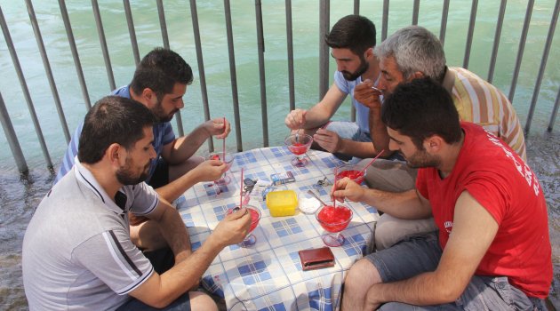 Melahat ananın günlük bici bici kazancı bin 800 lira