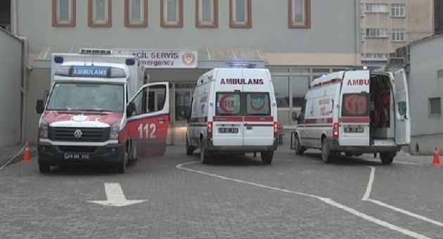 Memurları taşıyan servis minibüsü kaza yaptı:14 yaralı