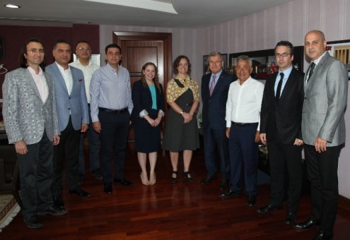 Menevşe: "ABD, Gülen’in faaliyetlerini Engellemeli ve Türkiye’ye iade etmelidir"