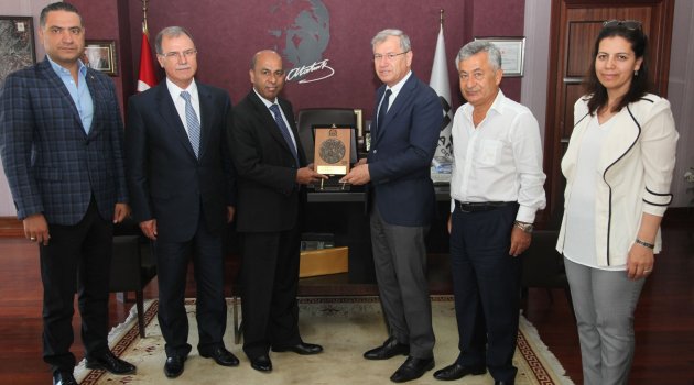 Menevşe:"Sri Lanka-Adana ticareti çayla sınırlı kalmasın"