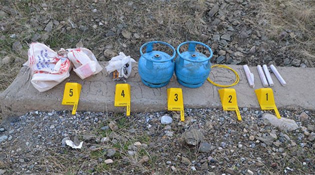 Menfeze yerleştirilmiş bomba ele geçirildi