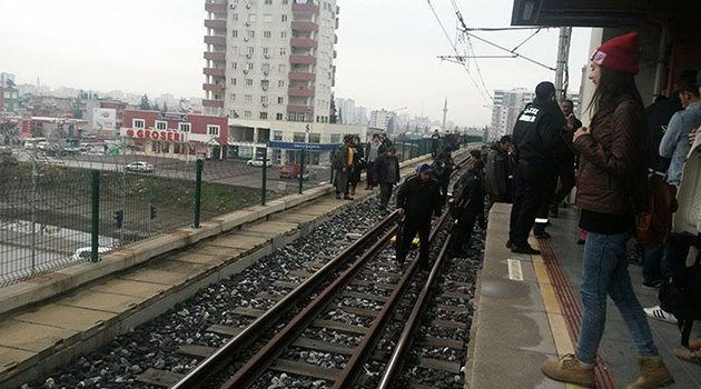 Metro bozuldu, raylar İstiklal Caddesi’ne döndü