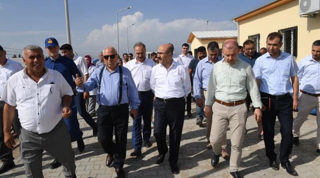 Mevsimlik tarım işçilerinin  sorunlarını yerinde gördü