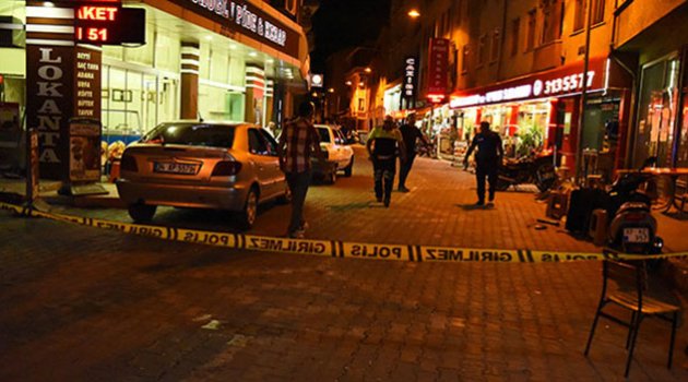 Meydanda silahlı çatışma! Ölü ve yaralılar var