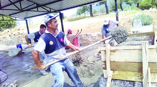 Mezarlıklarda çalışmalara hız verildi