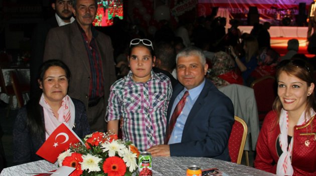 MHP’li Yılmaz: “23 Nisan milli iradenin büyük simgesidir”