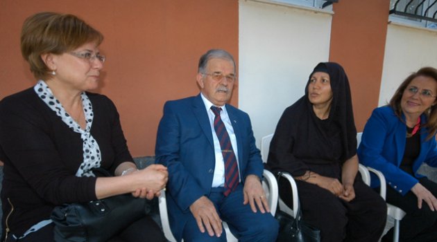 MHP’li Yuvalı, şehit annelerinin acılarını paylaştı