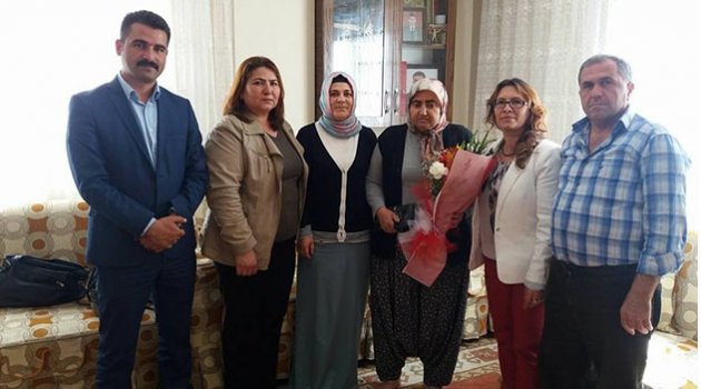 MHP Sarıçam’dan Şehit Yakını Kadınlara Ziyaret