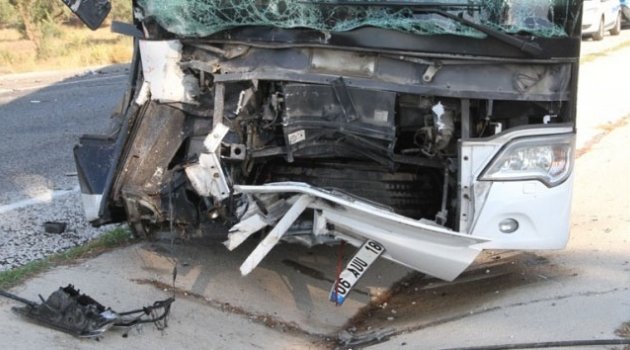 Milas'ta trafik kazası: 1 ölü 3 yaralı