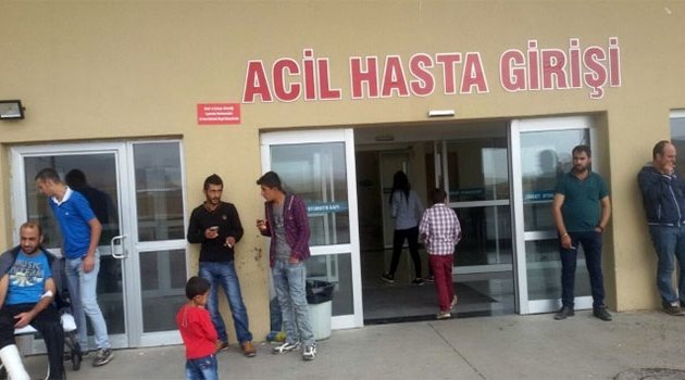 Minibüsle taksi çarpıştı: 12 yaralı