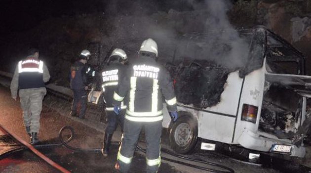 Minibüsünü borçlarından ve kaçak sigara taşımaktan kurtulmak için yakmış