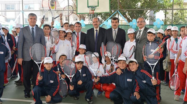“Minik Raketler Büyük Hayaller” projesi