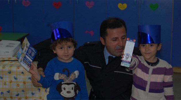 Miniklere "Polis kimlik kartı"